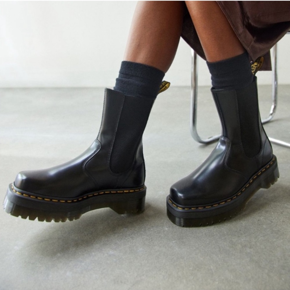 Brand New NWT NWOT Dr. Martens 2976 Hi Quad Squared Platform Boot